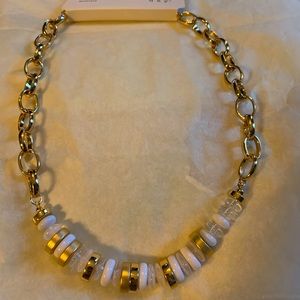 *NEW* Statement Necklace - Gold chain link - beads